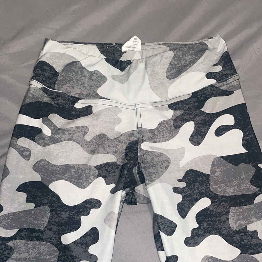 Altar Ego leggings